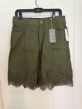 WIT & WISDOM SHORTS